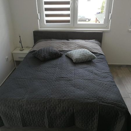 Appartement Danica à Sremska Mitrovica Extérieur photo